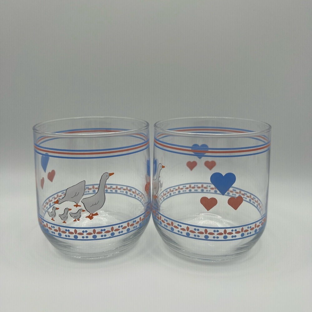 Luminarc Hearts & Geese ~ Set of 2 Vintage Drinking Glass